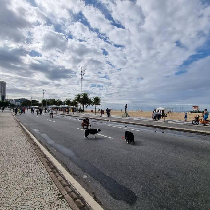 Apartamento Em Copacabana A 100 Metros Da Praia Rio de Janeiro Exterior photo